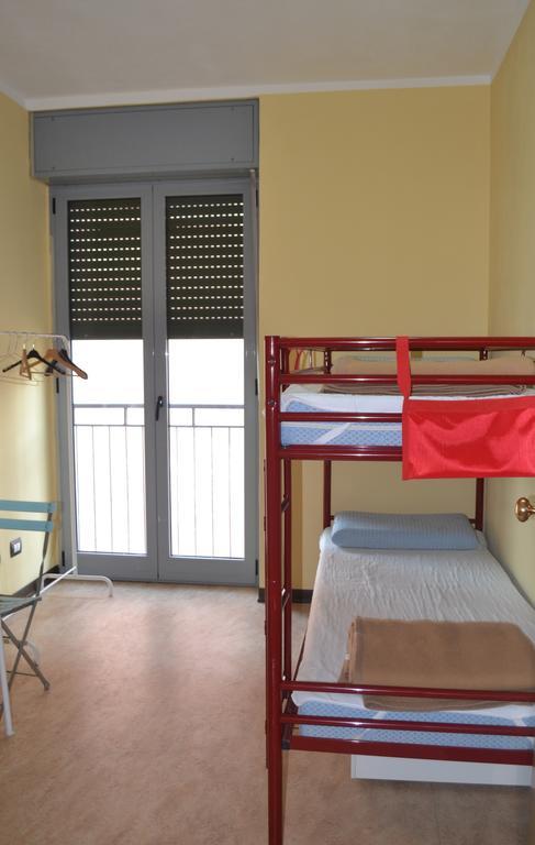 Ostello Di Saronno - Malpensa Hostel Quarto foto